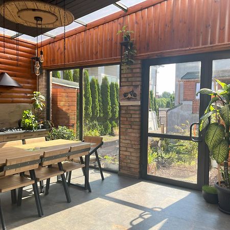 Apartament Oranzeria Kielce Kültér fotó