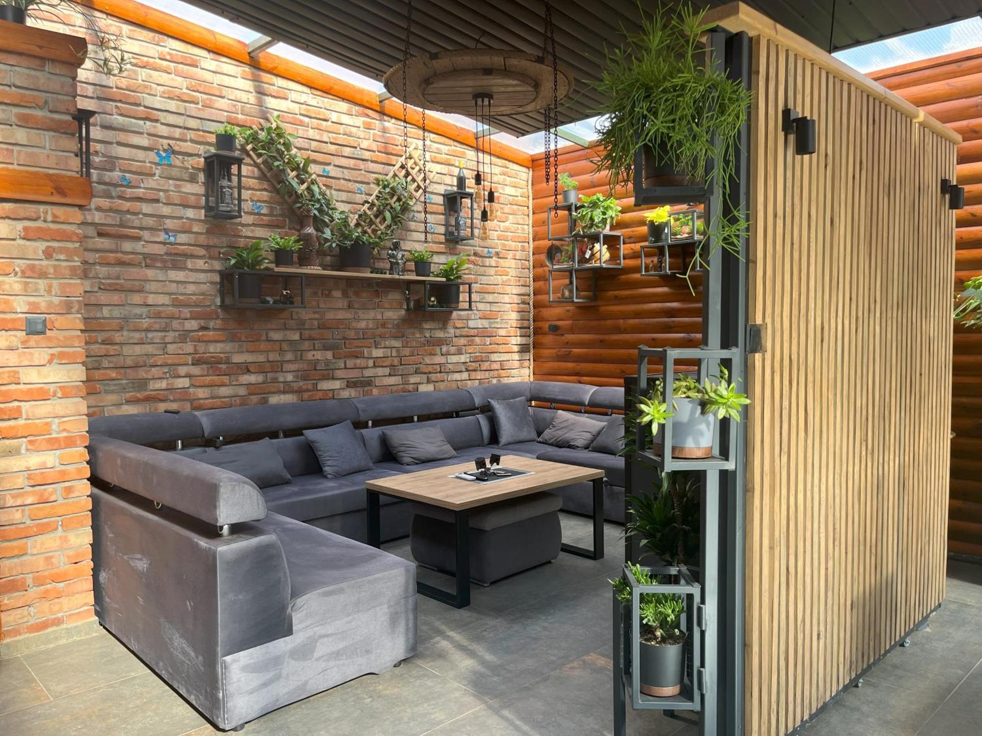 Apartament Oranzeria Kielce Kültér fotó